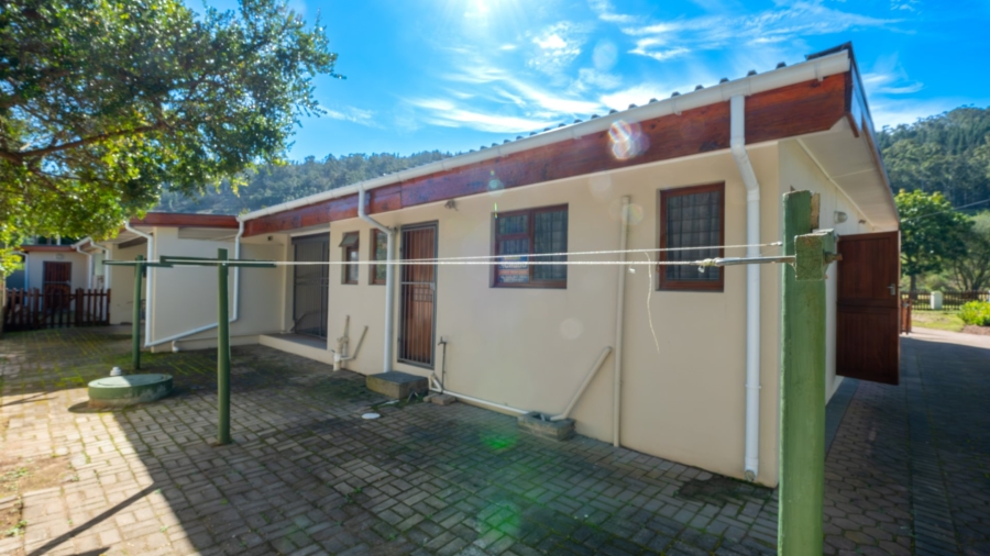 5 Bedroom Property for Sale in Sedgefield Central Western Cape